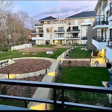 T2 A 5 Minutes De Disneyland Montévrain Extérieur photo